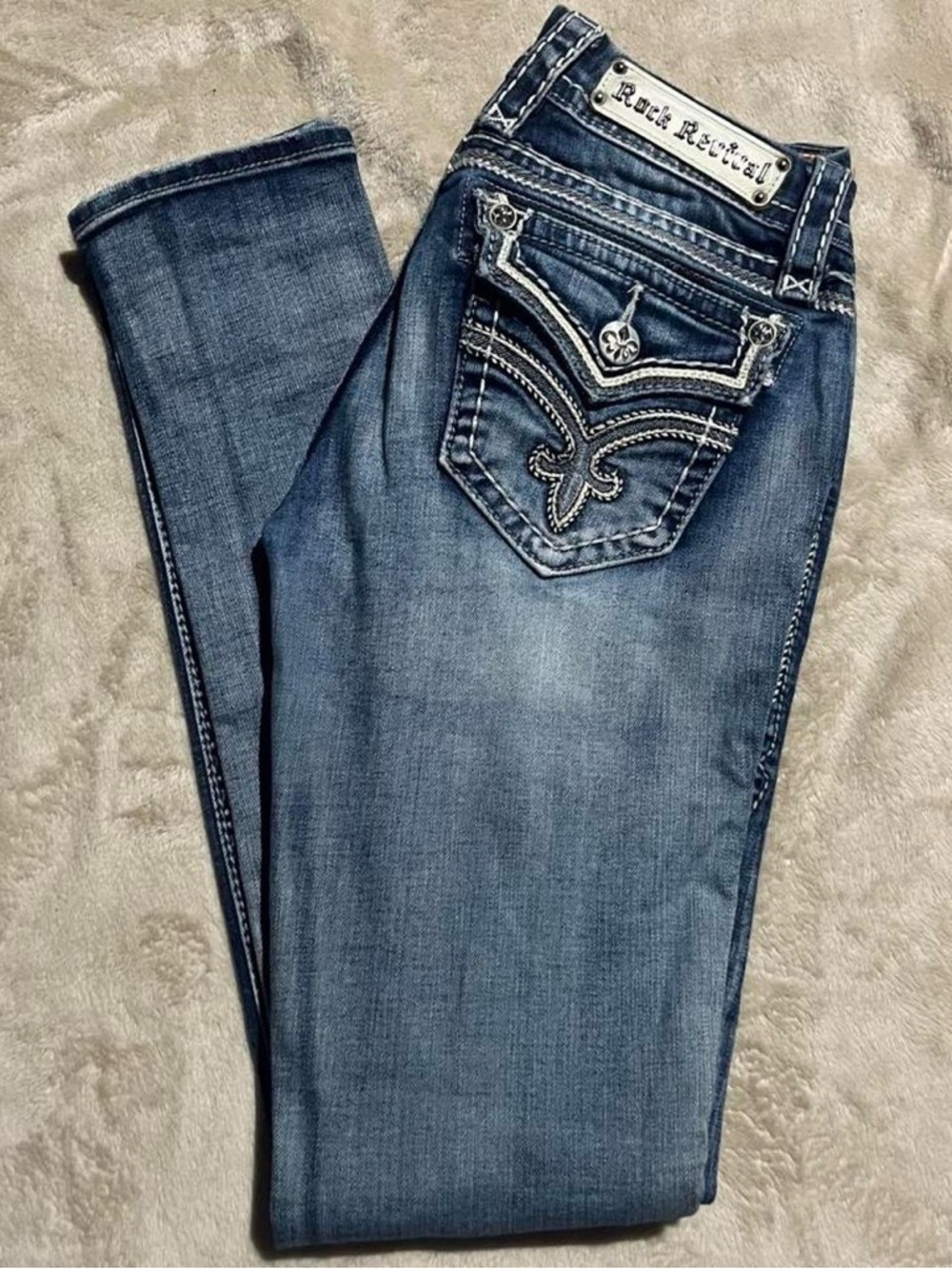 Rock Revival Women's Medium Blue Skinny Jeans with Embellished Back Pockets